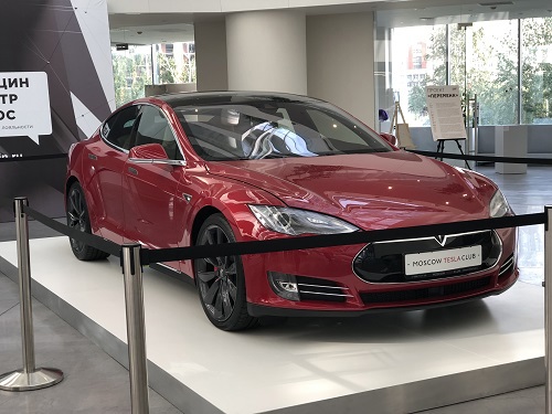 Автомобиль TESLA украсит Домофест Автомобиль TESLA украсит Домофест